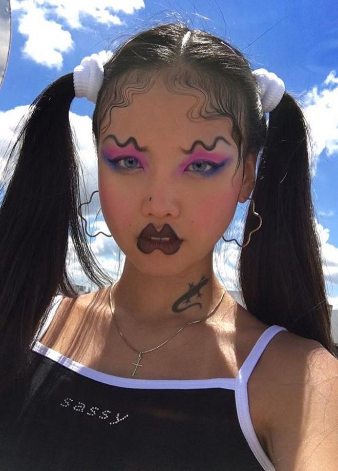 Phong cách độc lạ của cô gái Hàn thiết kế trang phục cho Billie Eilish-6