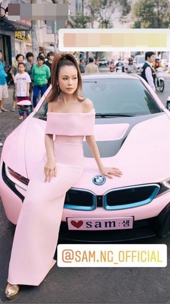 Sam và Thúy Vi thả dáng sang chảnh trước xế hộp tự sắm giá hơn 2 tỷ đồng-1