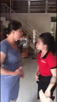 Clip: Kinh hãi mẹ chồng - con dâu túm tóc, giằng co, đánh nhau ngay giữa nhà ở Lào Cai-5