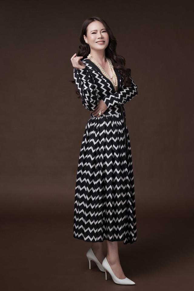 Mrs Việt Nam 2018 Trần Thị Hiền: Tôi từng làm việc đến khô máu-2