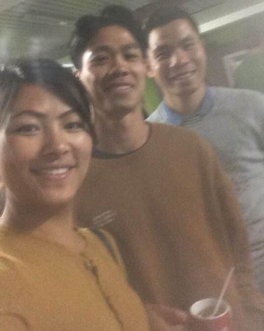 Cô bé HMông Lò Thị Mai được Công Phượng tặng áo đấu tại Bỉ-2