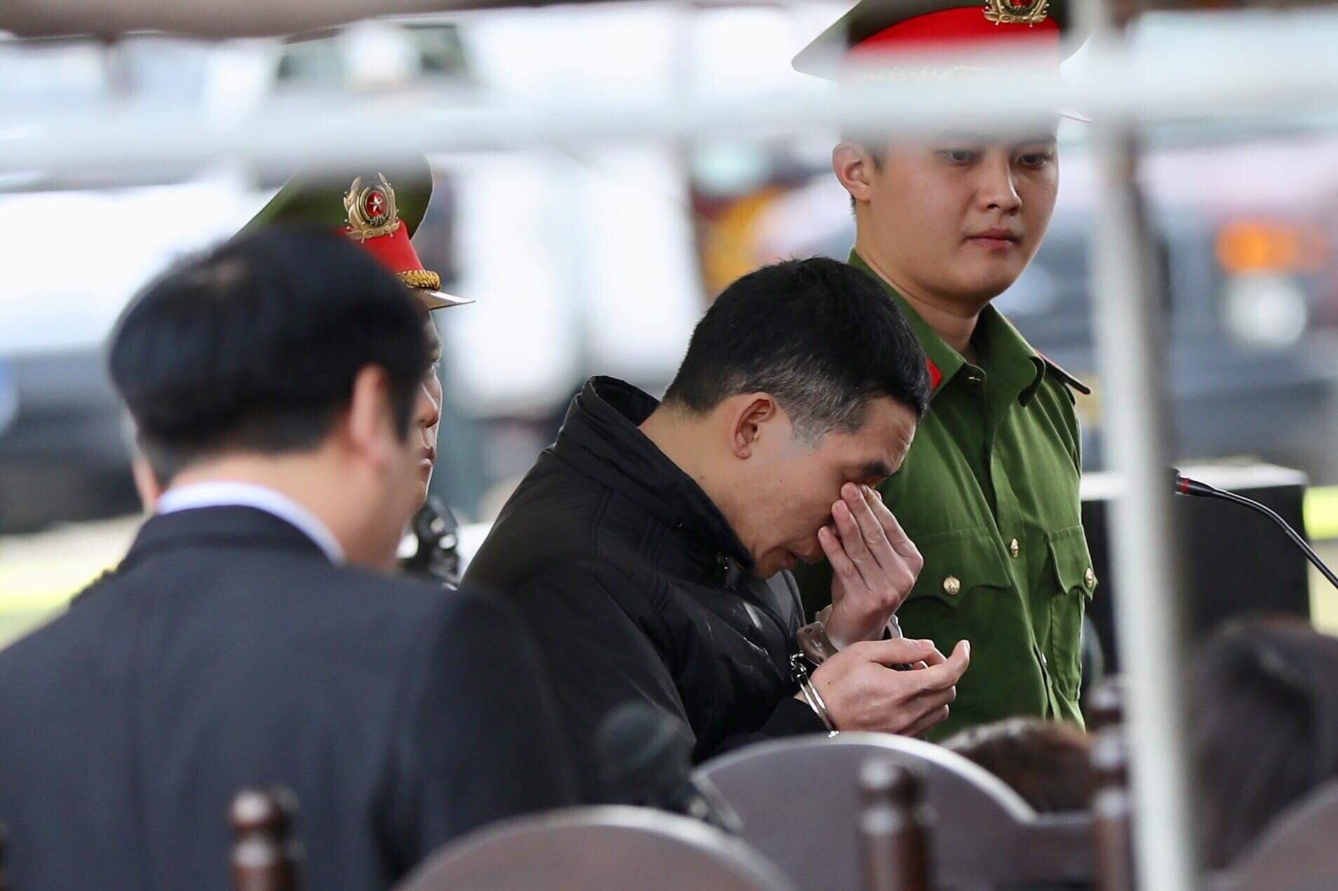 Vì sao tử thi nữ sinh Cao Mỹ Duyên bị khai quật lần 2, kẻ 5 lần hãm hiếp nữ sinh vẫn còn nhân đạo, tình người?-5