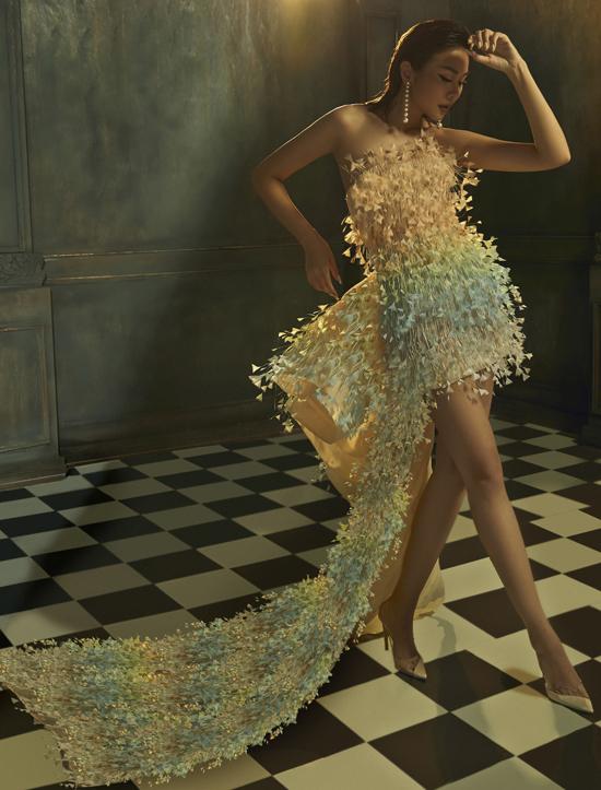 Thanh Hằng xử đẹp Châu Bùi khi đụng hàng một thiết kế khó nhằn-5