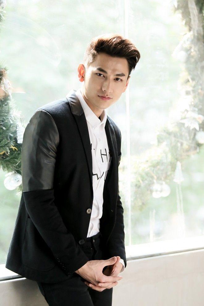 Đẹp trai như Isaac mà cũng có ngày bị từ chối tình cảm phũ phàng thế này đây!-1