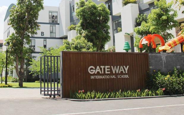 Vụ bé trai 6 tuổi tử vong trên xe đưa đón trường Gateway: Bà Nguyễn Thị Bích Quy không còn bị tạm giam-2