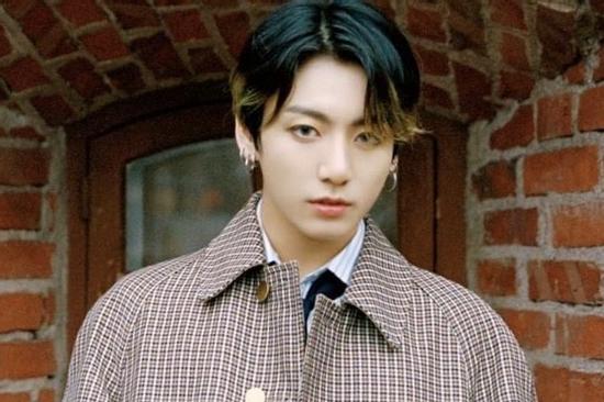 Tranh cãi khi BTS Jungkook trở thành 'Gương mặt điển trai nhất thế giới năm 2019'