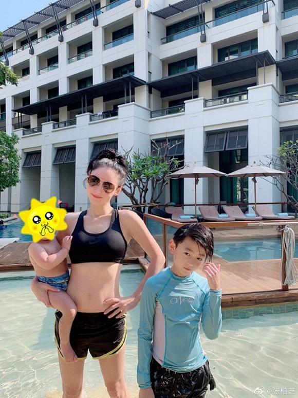 Bằng đi một thời gian, quý tử thứ 2 nhà Trương Bá Chi lớn phổng phao, đẹp trai khí chất không kém bố Tạ Đình Phong-1