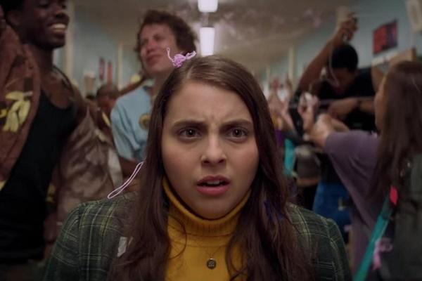 Beanie Feldstein trong Booksmart: Ra rạp tại thời điểm Avengers: Endgame vẫn còn gây sốt, tác phẩm hài tuổi teen gặp rất nhiều khó khăn. Nhưng những ai đã theo dõi Booksmart phải thừa nhận rằng đây là bộ phim đem tới rất nhiều tiếng cười sảng khoái, xen lẫn không ít khoảnh khắc xúc động. Feldstein vào vai Molly tỉnh rụi, đem đến bức tranh sinh động về cuộc sống của những cô cậu học sinh trung học nước Mỹ.