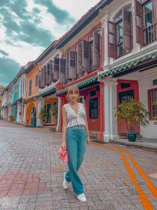 Minh Hằng diện lại quần đục lỗ lạ kỳ từ hơn năm trước-9