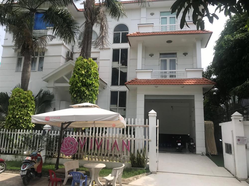 Những ca phẫu thuật thẩm mỹ gây rúng động nhất năm 2019-2