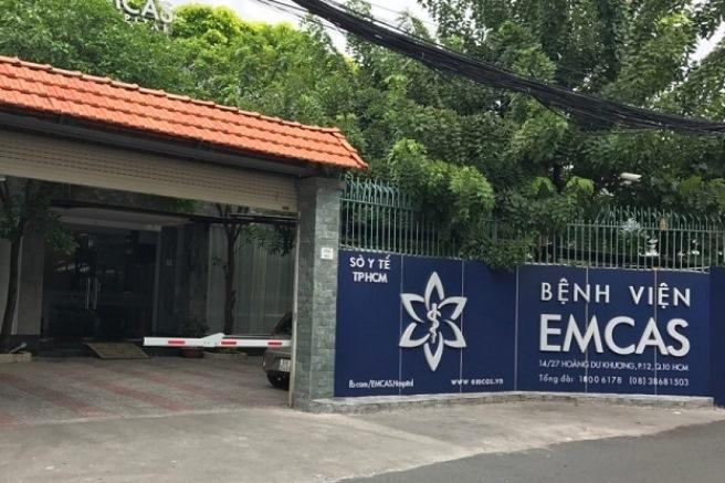 Khánh Vân: Đăng quang hoa hậu, tôi vẫn nợ 300 triệu đồng tiền mua xe-1