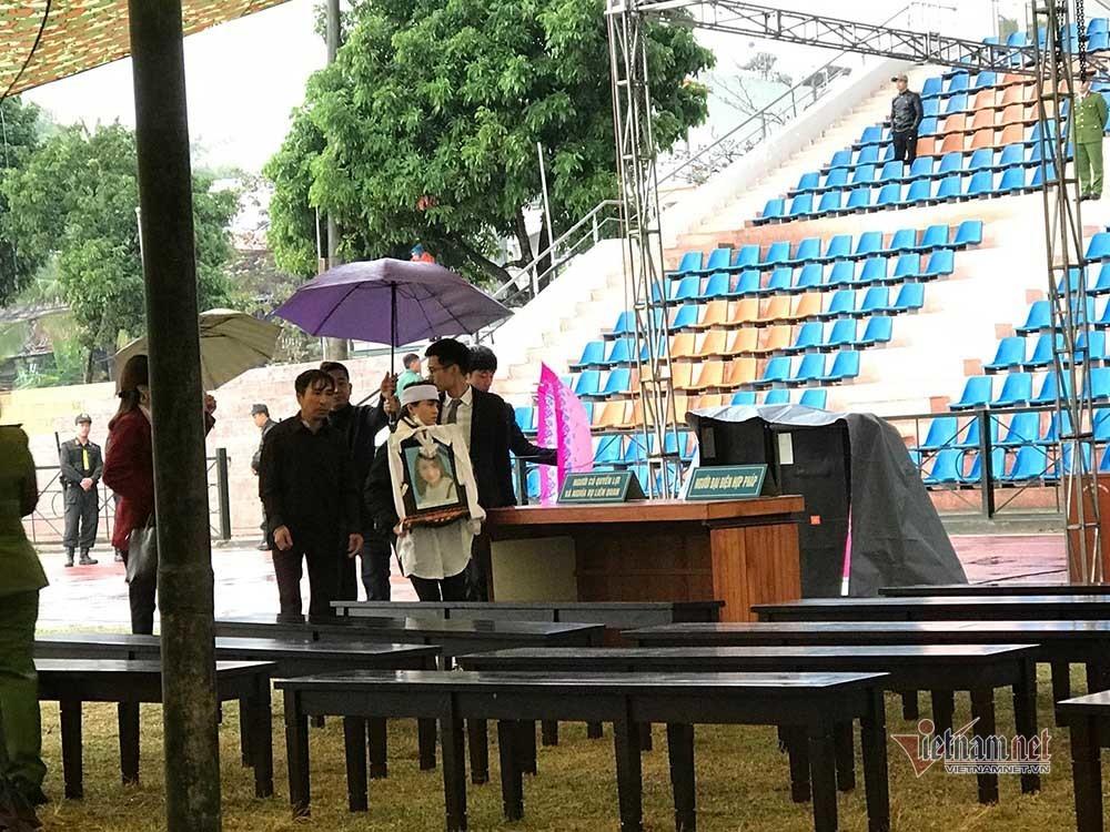 Kết thúc 3 ngày xét xử vụ sát hại nữ sinh giao gà ở Điện Biên: Tuyên án tử 6 bị cáo, Bùi Kim Thu 3 năm tù giam-5