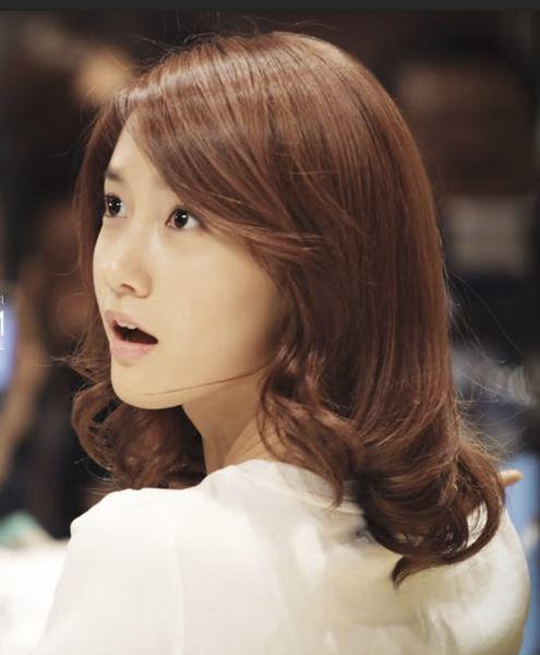 Tóc ngắn ngang vai đẹp, trẻ trung dẫn đầu xu hướng tóc năm 2020-4