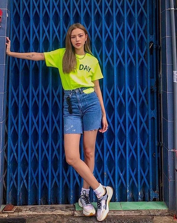 Những loại phụ kiện dẫn đầu xu hướng thời trang khiến sao Việt đua nhau sắm trong năm 2019-14