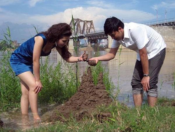 Tuấn Tú Về Nhà Đi Con từng khiến Phan Kim Liên lẳng lơ ám ảnh chia tay suốt 40 năm-6