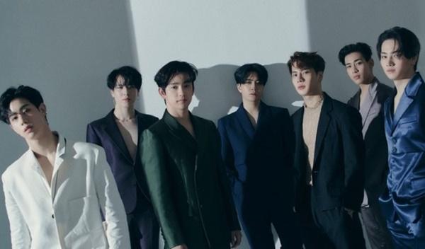Run Away (GOT7): Những album của GOT7 thường bị nhiều fan nhận xét là có ca khúc chủ đề không hay bằng một số bài hát phụ. Run Away thuộc mini album Call My Name trình làng ngày 4/11/2019. Ca khúc được đánh giá là có giai điệu lôi cuốn ngay từ những giây đầu tiên, tuy nhiên lại không được quan tâm nhiều bằng ca khúc chính You Calling My Name trong sản phẩm trở lại của GOT7.