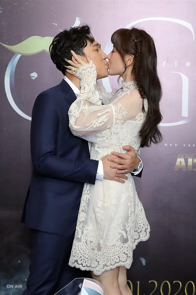 Hari Won: Trấn Thành càng già càng đẹp trai hơn và tôi sẽ yêu anh ấy suốt đời-3