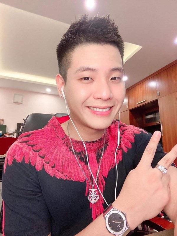 Nhiều lần bị liên lụy vì thói cà khịa của quản lý, Quân A.P bực bội phủ nhận mối quan hệ và phát ngôn liên quan-2