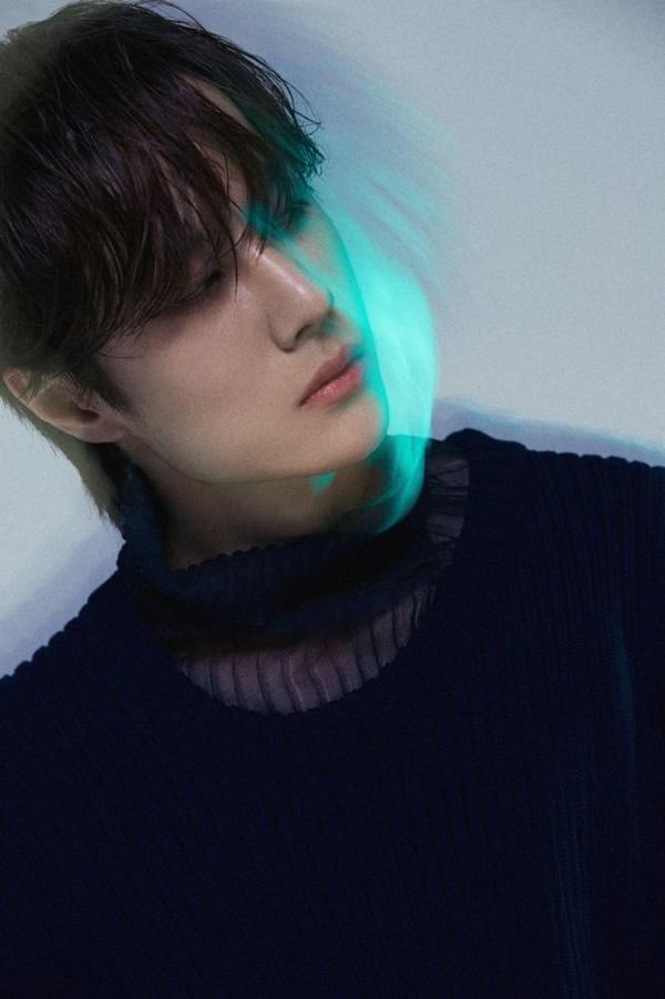 Đỉnh cao như Vương Nhất Bác: Bài hát Vô cảm vừa ra 20 phút đã tiêu thụ 6 triệu bản-3