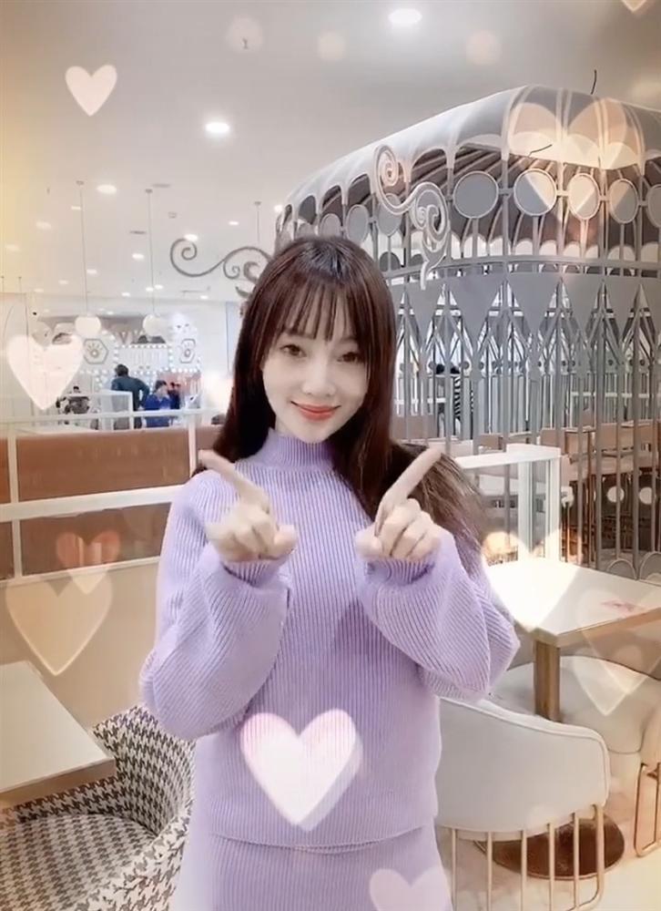 Lý Tiểu Lộ bị chỉ trích mặt dày sau khi khoe clip nhảy nhót vui vẻ-7