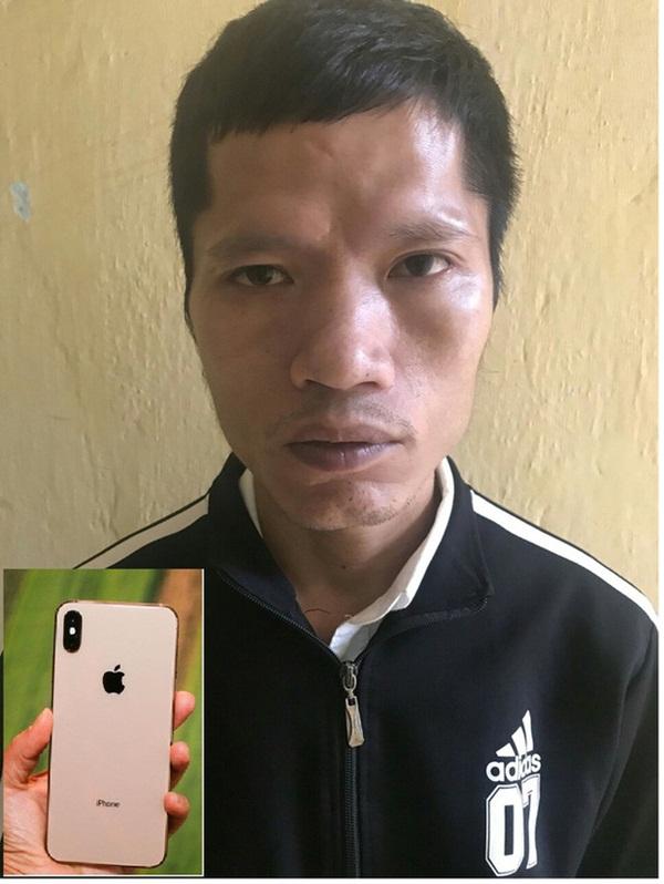 Nam thanh niên bị bắt vì nhặt được iPhone XS Max nhưng không trả-1