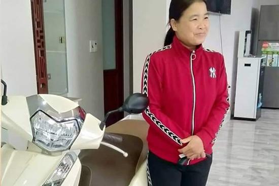 Đầu năm xây nhà, cuối năm Đức Chinh tậu xe máy xịn cho mẹ