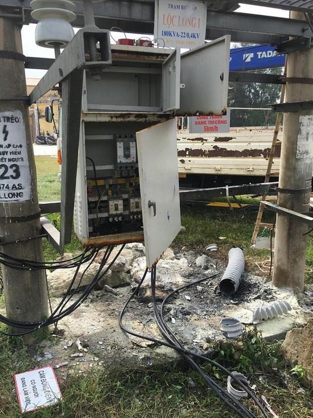 Chơi ma túy xong, thanh niên đốt trạm biến áp để sưởi ấm-1