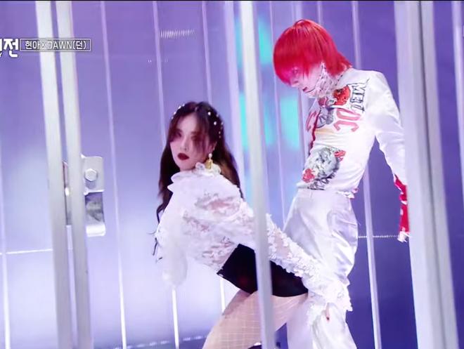 HyunA và bạn trai gây tranh cãi vì màn diễn phản cảm-1