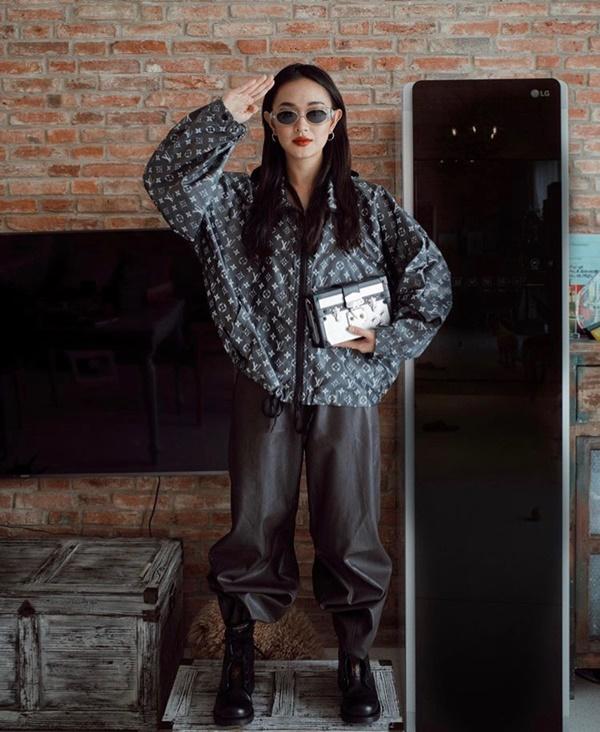 Sao Việt lên đồ đầu năm 2020: H’Hen Niê giản dị chân chất, Đỗ Mỹ Linh đầy ắp hàng hiệu-4