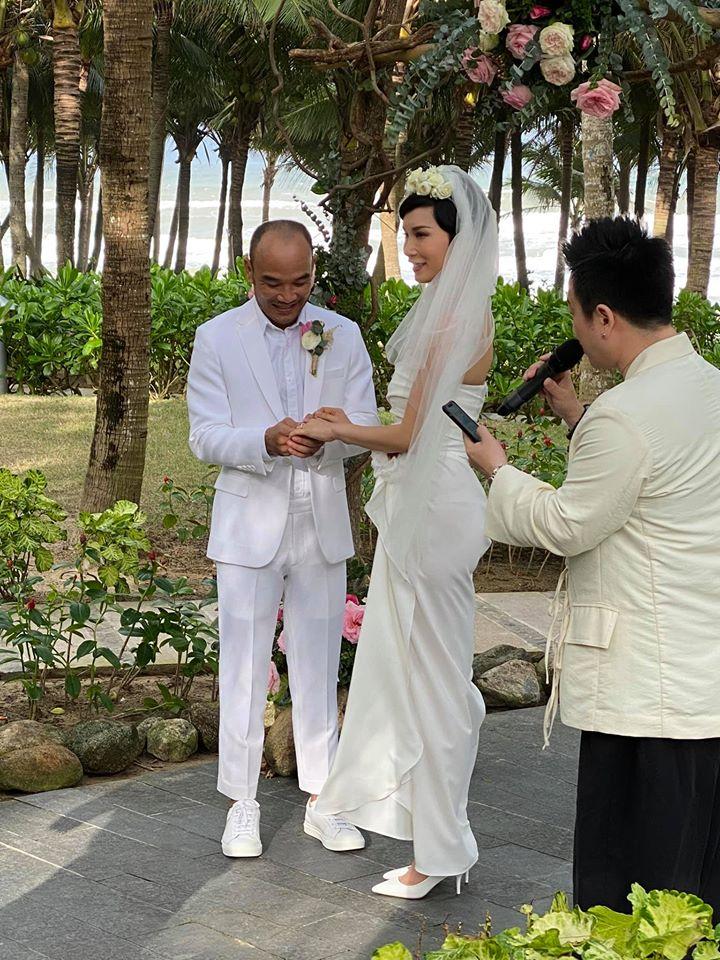 HOT: Rò rỉ ảnh cựu mẫu Xuân Lan bí mật tổ chức đám cưới tại Đà Nẵng-9