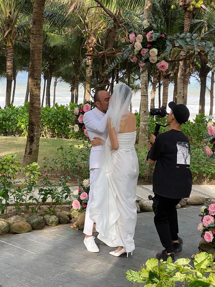 HOT: Rò rỉ ảnh cựu mẫu Xuân Lan bí mật tổ chức đám cưới tại Đà Nẵng-10