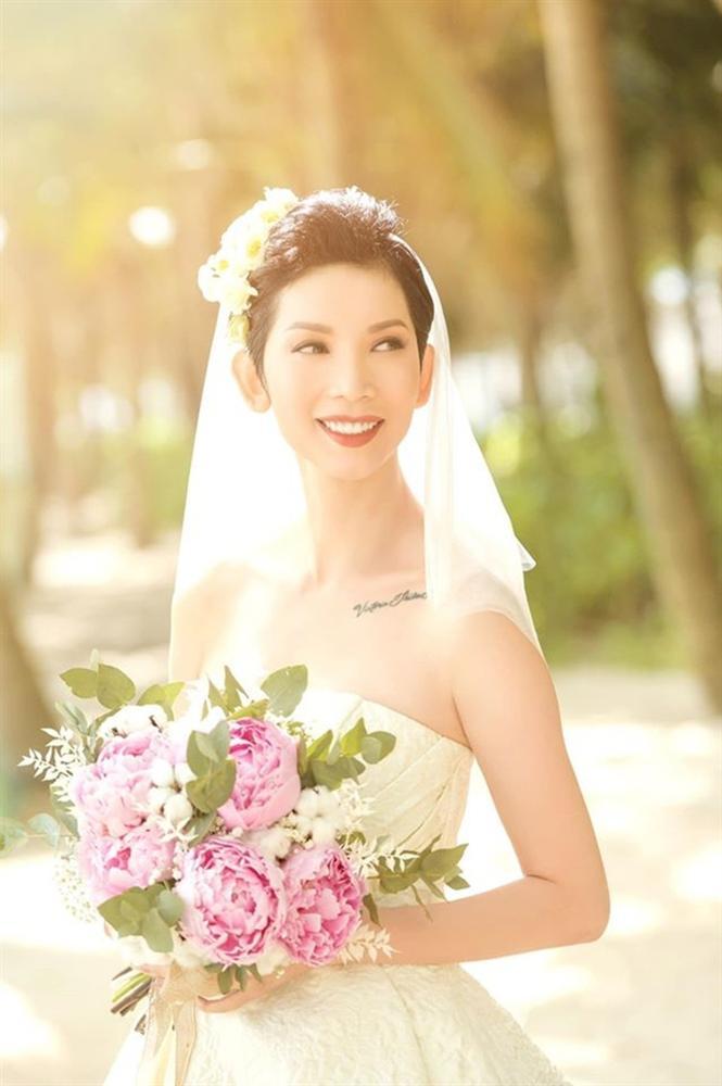 HOT: Rò rỉ ảnh cựu mẫu Xuân Lan bí mật tổ chức đám cưới tại Đà Nẵng-12