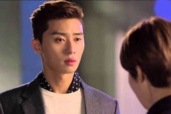 Lần đầu đến thăm nhà bạn gái, bước chân vào phòng tôi hoảng hốt cuốn gói ra về-2