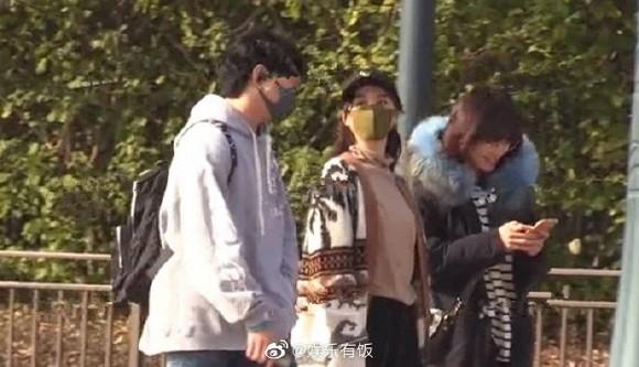 Tưởng tức tốc đến Thượng Hải để canh chừng Lưu Thi Thi hóa ra Ngô Kỳ Long lại đem điều bất ngờ cho vợ-1