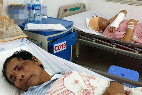 Hai bố con bị hàng chục người dùng hung khí truy sát-1