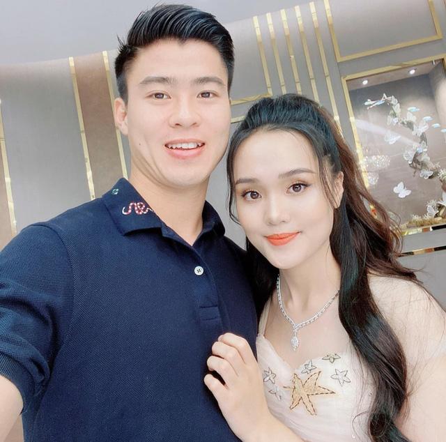 Khối tài sản khổng lồ của cầu thủ Đỗ Duy Mạnh và bạn gái Quỳnh Anh khi về chung nhà-1