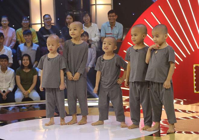 Lan truyền tin team 5 chú tiểu giành giải nhất ở Thách Thức Danh Hài, phần thưởng khủng xô đổ kỷ lục năm trước-6