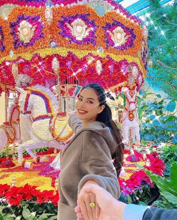 Phạm Hương lên tiếng đáp trả cực gắt khi bị chỉ trích vô cớ vì cuộc sống xa hoa tại trời Tây-1