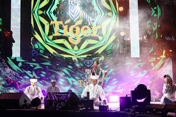 Giới trẻ phiêu phát cuồng với Live Lười yêu tại Tiger Remix-5
