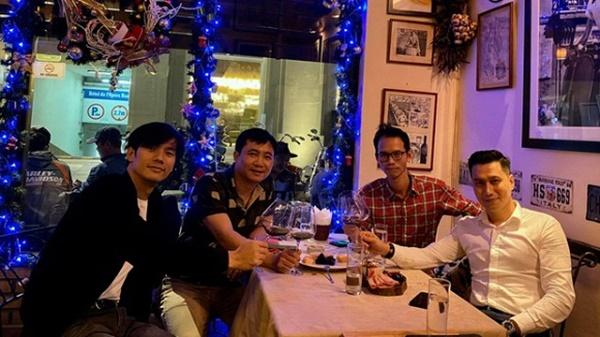 Hiếm hoi lắm mới thấy dàn mỹ nam VTV hội ngộ chung khung hình, nhan sắc Việt Anh lại thành tâm điểm-2