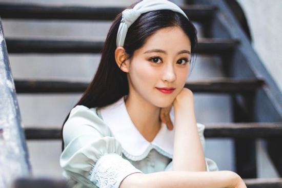 Tử vi thứ Bảy ngày 4/1/2020 của 12 con giáp: Mùi phải vay mượn tiền bạc, Tỵ quyết đoán hơn trong tình cảm