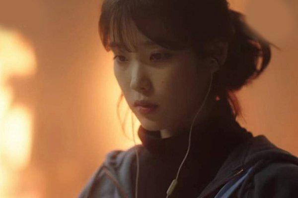 Giả trai dụ dỗ tiểu tam trả thù tình cũ, tôi lỡ lầm bước chân vào mối quan hệ cấm-1