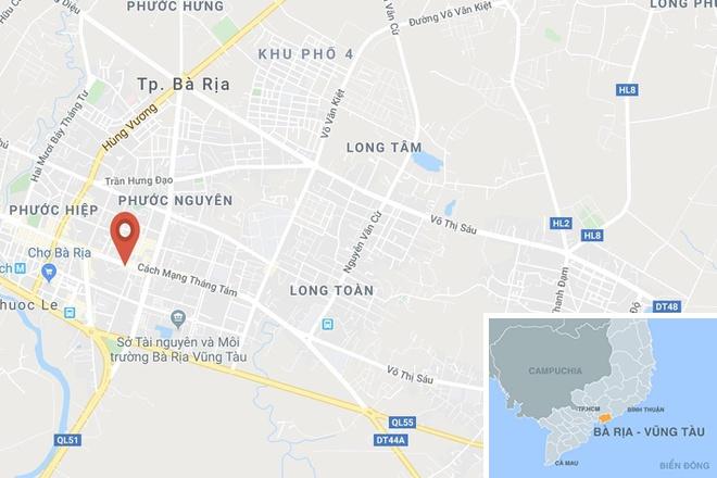 Điều xe cẩu tháo dỡ vũ trường King Night Club, tìm người mắc kẹt-5