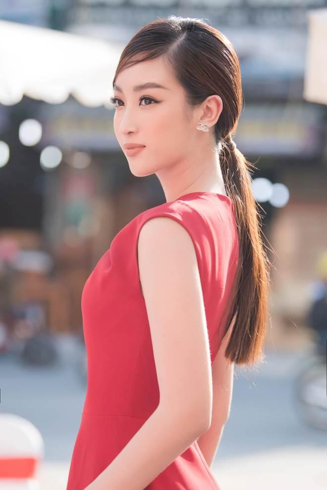 Hôm trước còn kêu cắt tóc hư, Đỗ Mỹ Linh giờ đã có mái tóc ngắn đẹp nhất làng Hậu-10