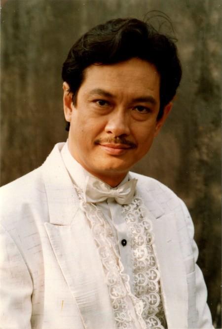 NSƯT Chánh Tín: giọng hát làm say đắm trái tim bao thiếu nữ, thống trị sân khấu âm nhạc một thời-4