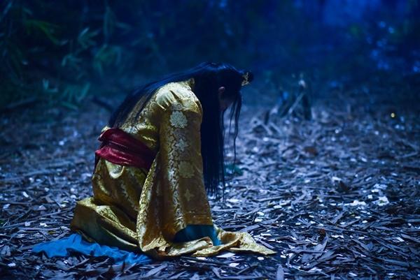 MV mới của Nguyễn Trần Trung Quân gây shock với câu chuyện kinh hãi kết hôn với người chết-2