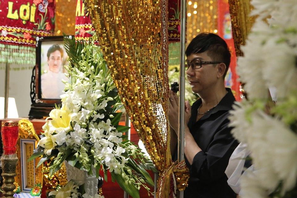 Nhiều sao Việt đang túc trực bên linh cữu nghệ sĩ Nguyễn Chánh Tín-3