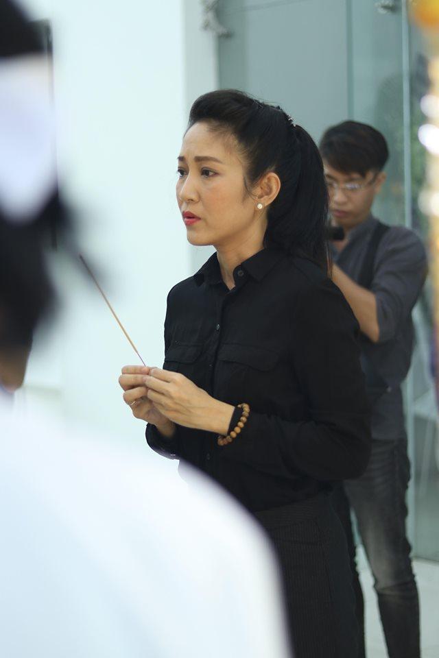 Nhiều sao Việt đang túc trực bên linh cữu nghệ sĩ Nguyễn Chánh Tín-7