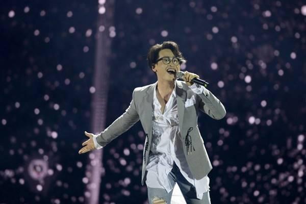 Thanh Hằng hát Có chàng trai viết lên cây, fan réo gọi song ca cùng Hà Anh Tuấn-2