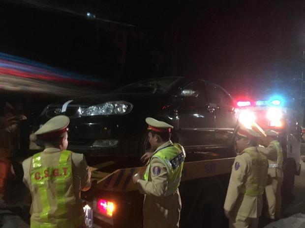 Tài xế đóng cửa bỏ chạy khi bị CSGT dừng xe đo nồng độ cồn-3